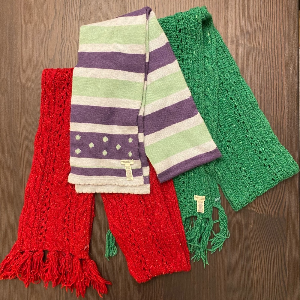 3 American eagle scarfs